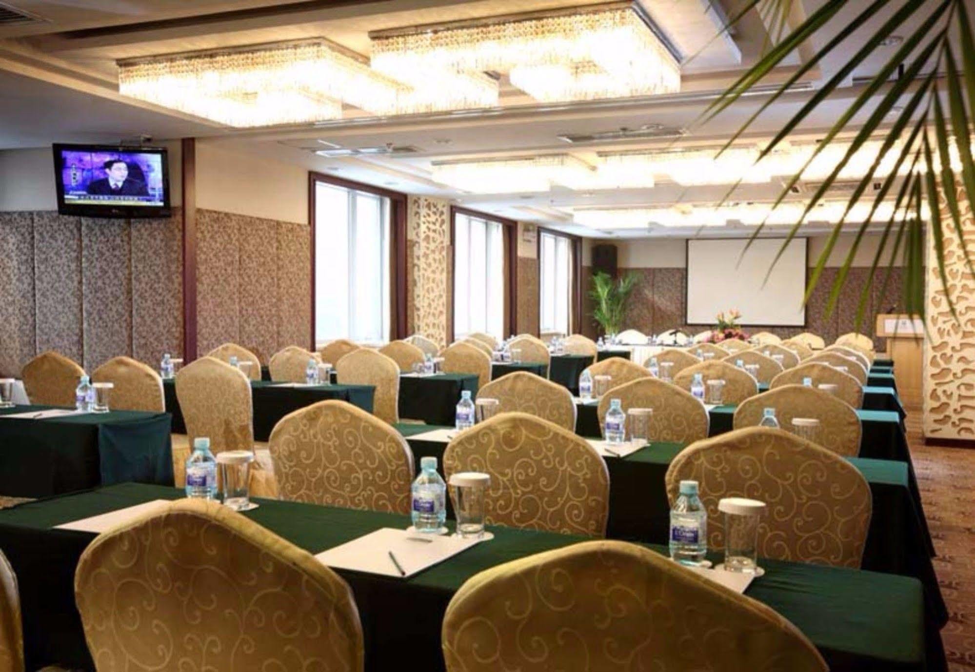 Holiday Inn Beijing Downtown Kültér fotó