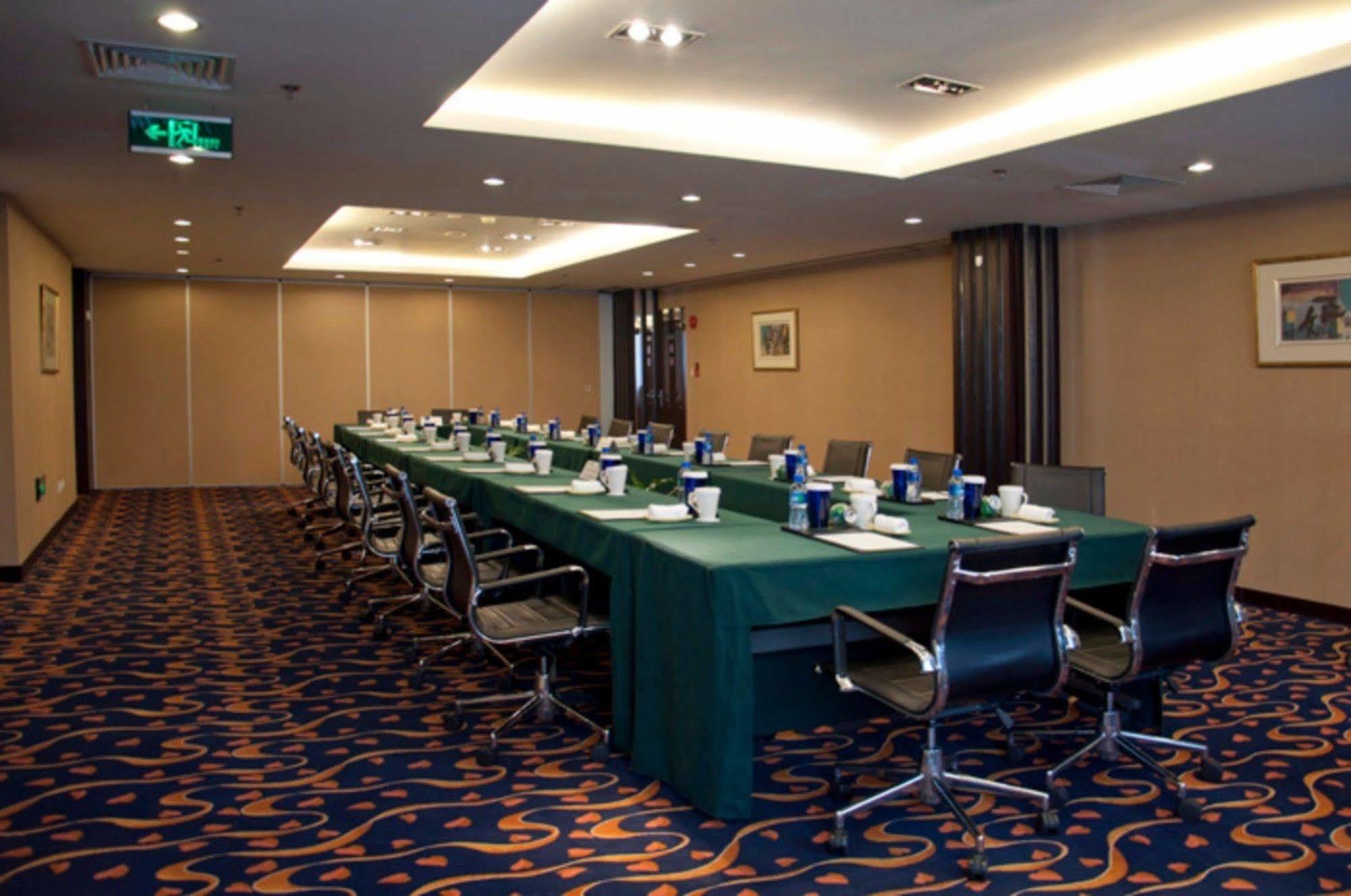Holiday Inn Beijing Downtown Kültér fotó